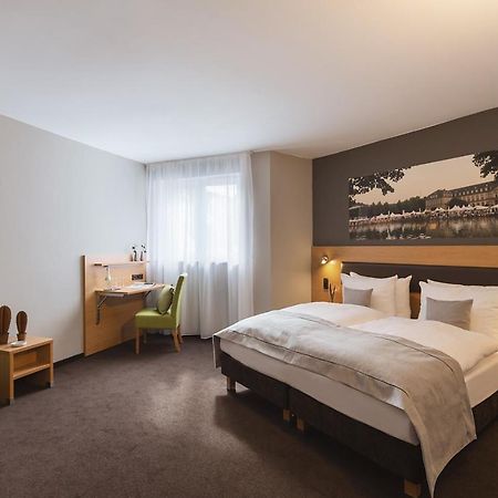 Novum Hotel Bruy Stuttgart Exterior photo
