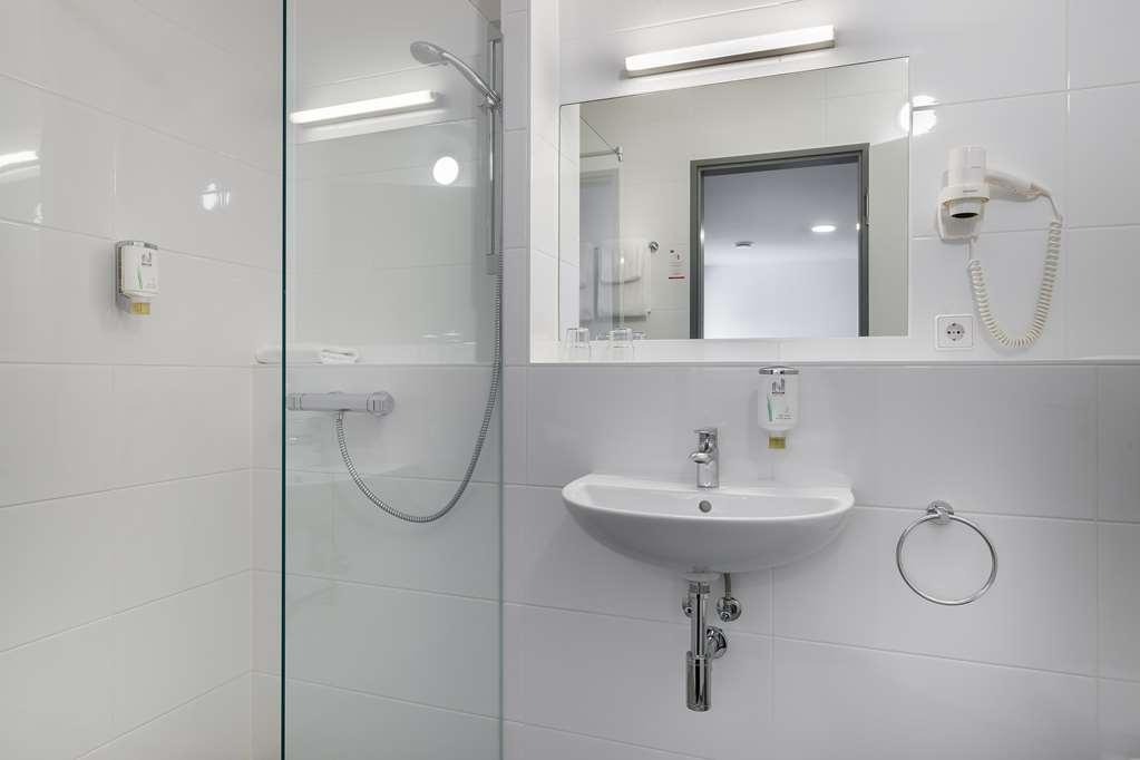 Novum Hotel Bruy Stuttgart Room photo